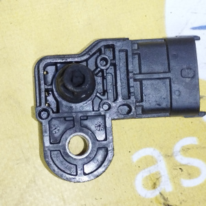 Map-сенсор Mitsubishi 0281006028 4P10