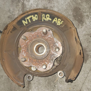 Ступица NISSAN T30 X-Trail зад, прав 4WD ABS  голая