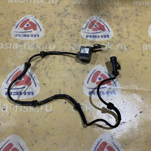 Датчик ускорения Maserati Quattroporte M139/MQP '2004 перед, лев 9570930020