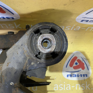 Балка Maserati M139/MQP Quattroporte '2004 R