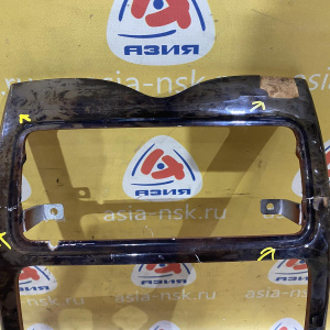 консоль магнитофона Maserati 67305400 Quattroporte M139/MQP '2004 Сколы,