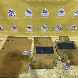 Коврики комплект Maserati Quattroporte M139/MQP '2004 4 шт,1 порван