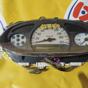 Панель приборов Toyota Platz/Vitz NCP10/SCP10 83800-52750