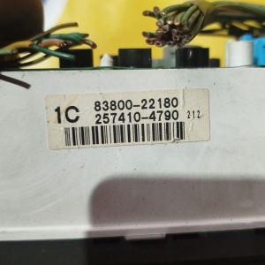 Панель приборов Toyota Chaser/Cresta/Mark II GX105 83800-22180