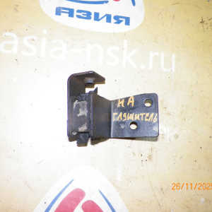 Подушка глушителя Nissan VG33 Terrano R50/LR50/PR50/RR50/LUR50/JLR50/JRR50/JLUR50/JR50 (подушка глушителя) F 20611-0W000. 206112W500