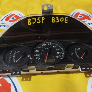Панель приборов Mazda Familia BJ5W B30E