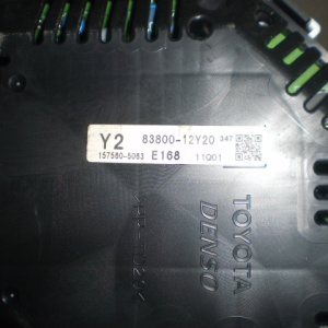 Панель приборов Toyota Corolla Fielder NKE165 (Брак стекла) 83800-12Y20