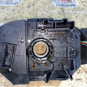 Блок подрулевых переключателей Maserati Quattroporte M139/MQP '2004 0265005428 481290185 281701