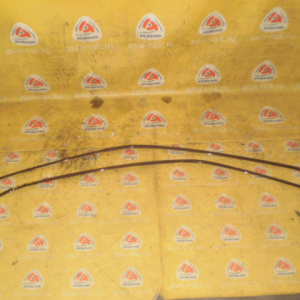 Ветровик TOYOTA Mark II GX100 прав+лев (комплект)