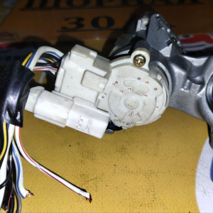 Замок зажигания Toyota NCP12/SCP10 Vitz/Platz (Контактная группа)