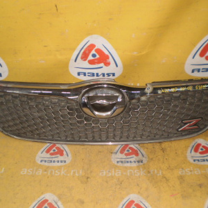 Решетка радиатора Toyota Corolla/Corolla Fielder NZE120 '2000-2002 Дефект крепления 53111-13200
