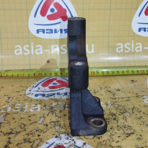 Кронштейн привода Toyota 3S-FE/4S-FE/3S-FSE Vista SV30/SV40/SV50/ST170/ST180/ST191/ST210 2WD a/t чугун ( 56 ) 43457-20030