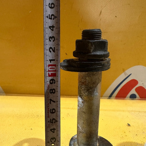 Болт рычага Mitsubishi MK335171 Fuso/Canter FB70A/FE72C/FE74D/FE82E/FE88E/FE84CE 14 СМ