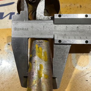 Болт рычага Mitsubishi MK335171 Fuso/Canter FB70A/FE72C/FE74D/FE82E/FE88E/FE84CE 15 СМ