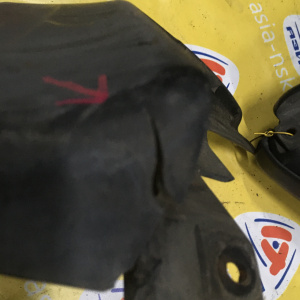 Брызговик Mitsubishi Airtrek CU2W перед, лев дефект MZ531250