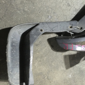 Брызговик Honda Freed GB3 зад, прав