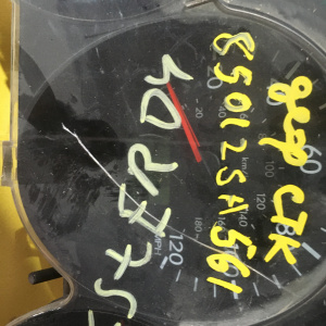 Панель приборов SUBARU Forester SG5 дефект стекла 85012-SA561