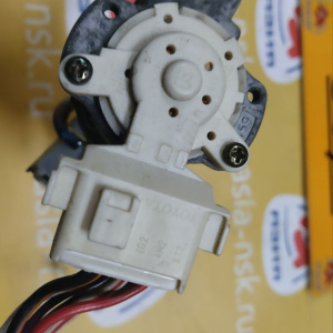Замок зажигания TOYOTA GX90 на 2 болта( ТОЛЬКО КОНТАКТНАЯ ГРУППА) 45020-22-11