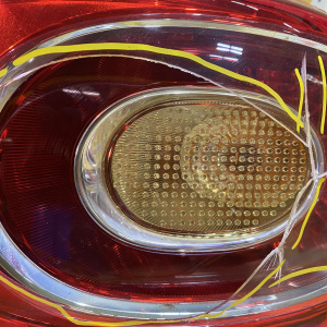 Стоп Volkswagen Tiguan 5N1 '2008-2011 R снаружи (дефект стекла) 5N0945096H