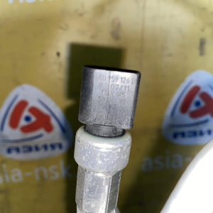 Трубка кондиционера Volkswagen 5N1 Tiguan CCZC '2011 от радиатора в салон 5N0820741C