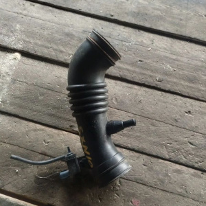 Гофра впускного коллектора Toyota 3S-FE Nadia SXN10 резиновая 17881-7A100