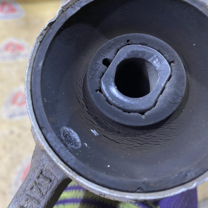 Рычаг BMW F46 2-Series Gran Tourer '2017 перед, прав (дефект пыльника и сайлентблока) 31126879844