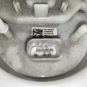 Бензонасос BMW 2-Series Gran Tourer F46 B38A15A 1.5L Turbo 16117300463 '2017