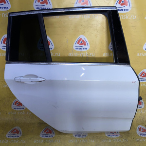 Дверь боковая BMW 2-Series Gran Tourer F46 '2017 зад, прав В сборе (тычки, царапины) 41517392326
