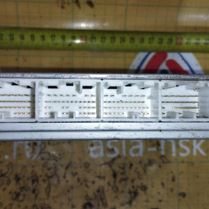 Компьютер ДВС Toyota Caldina 89661-21400 1ZZ ZZT241 разъёмы компьютера в 4 ряда