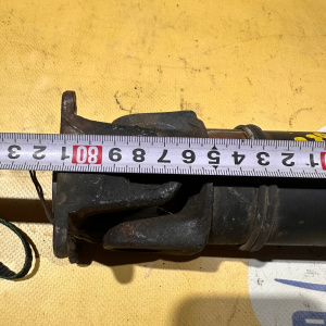 Кардан Subaru SF5 Forester EJ202/EJ205/EJ20J 4WD a/t 77.5/42.5 ДЕФЕКТ ПОДВЕСНОГО ( ДЛИНА ПО ЦЕНТРАМ КРЕСТОВИН 1292 ММ) U 27031FC020