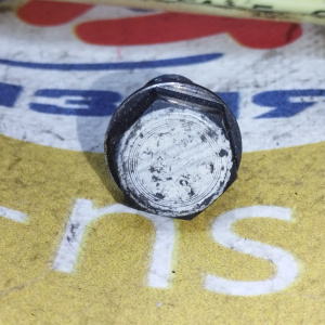 Болт маховика Toyota 90105-10048 2ZR/3VZ/5VZ/1MZ/2GR/1NZ/8NR/1ZZ/1NZ/1KR/1SZ/2SZ/2E/3E/4E/5E/3A/4A/5A/7A a/t на коленвал