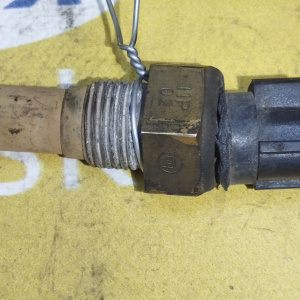 Датчик температуры/Датчик пусковой форсунки Toyota 89462-20040 4Runner/Hilux Surf VZN130 3VZ-E ДЕФЕКТ РАЗЪЁМА