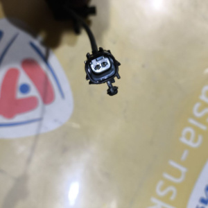 Датчик ABS Toyota Corolla Fielder NZE141/NZE144/ZRE142/ZRE144 перед, лев 89543-12100