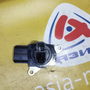 Расходомер Toyota 1NZ-FXE/3ZR-FAE/1GR Wish NHP10 22204-28010