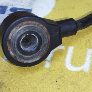 Датчик детонации Subaru EJ253/EJ203/EJ20Y/EJ20X/EJ255 Legacy BL9 разъём овальный на проводе 2 конт. KNE30 / 22060AA140