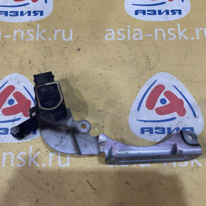 Датчик уровня кузова Mercedes C-Class W204 перед, лев с креплением спереди слева, без тяги A0045428518 '2007