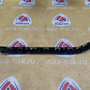 Крепление бампера Mercedes C-Class W204 '2007 Седан, боковая напраляющая зад, прав в A2048800330