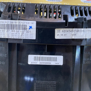 Панель приборов Mercedes C-Class W204 M271KE18ML '2007 260 km/h Avantgarde A2045402748
