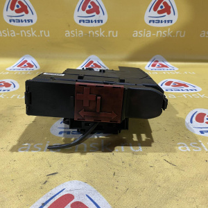 Блок предохранителей Mercedes C-Class W204 под капотом, блок силовых A2075401850 '2010