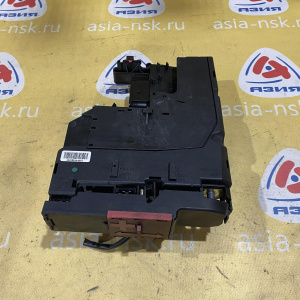 Блок предохранителей Mercedes C-Class W204 под капотом, блок силовых A2075401850 '2010