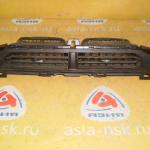 Решетка вентиляционная Toyota Aqua NHP10 (центральная) 55670-52110