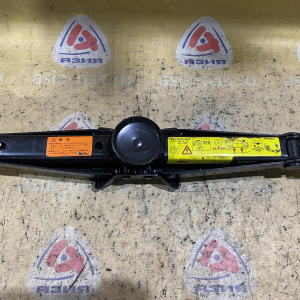 Домкрат Mercedes 1500kg A6395800218 Viano W639