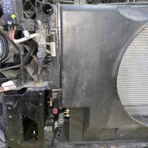 Ноускат Mercedes Viano W639 '2008 M272E35 2WD 3.5L V350 5AT MB9197 (RHD, галоген, парктроники) A6398804770