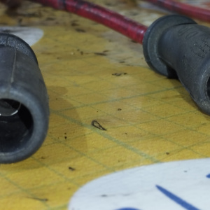 Высоковольтный провод Subaru EJ254 под катушу ( 22433-AA410 / FH0137 )