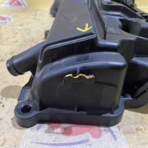 Крышка клапанная BMW N42B20AB 3-Series E46 дефект(скол) 11127506728