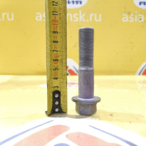 Болт крепления кронштейна шаровой Toyota/Lexus Land Cruiser#LX500D VJA310/FJA310 F 90105-18013