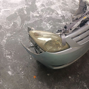 Ноускат Toyota Corolla Spacio NZE121 дефект крепления L фары ф.13-84