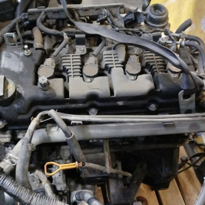 Двигатель Suzuki J24B-1045730 Escudo TDA4W