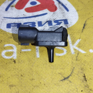 Map-сенсор Toyota 89421-20190 Town Ace Noah SR50/AZT241/ACM10/GX100/JZX115 3S-FE/1AZ-FSE/1G/1JZ-GE ДЕФЕКТ оба крепления отломаны