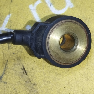 Датчик детонации Mazda/Ford AJ/YF Tribute#Maverick EPEW 0261231124 / 988F-12A699-BC